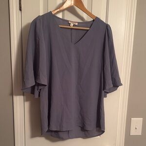 Elegant Lavender V-Neck Blouse